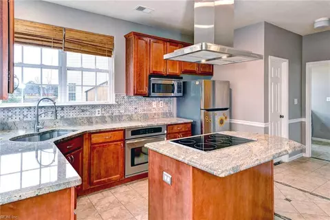 5533 Samuelson Ct, Virginia Beach, VA 23464