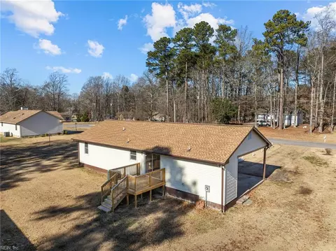 View/Area - 16154 E Byron Dr, Smithfield, VA 23430 photo 5 of 5