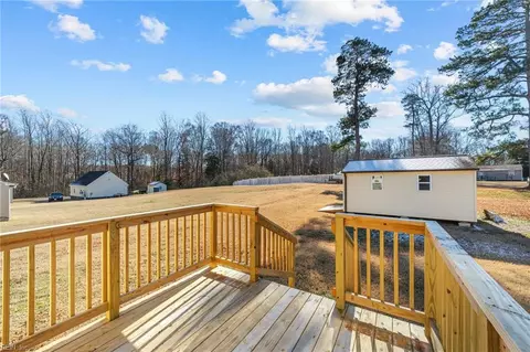 Exterior - 16154 E Byron Dr, Smithfield, VA 23430 photo 7 of 12