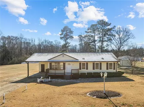 Exterior - 16154 E Byron Dr, Smithfield, VA 23430 photo 12 of 12
