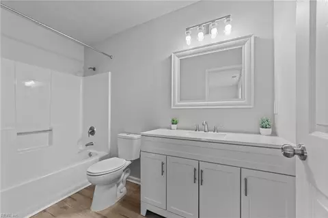 Bath - 16154 E Byron Dr, Smithfield, VA 23430 photo 1 of 3