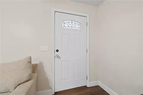 6933 Gregory Dr, Norfolk, VA 23513 photo 5