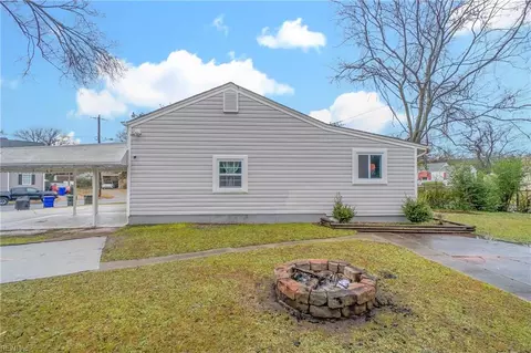 6933 Gregory Dr, Norfolk, VA 23513 photo 20