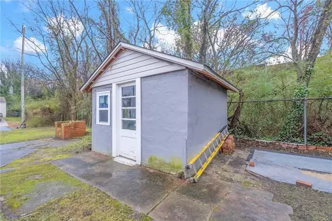 6933 Gregory Dr, Norfolk, VA 23513 photo 24