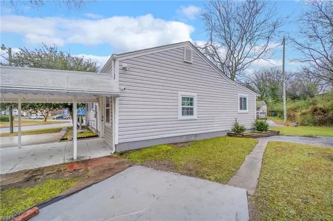 6933 Gregory Dr, Norfolk, VA 23513 photo 19