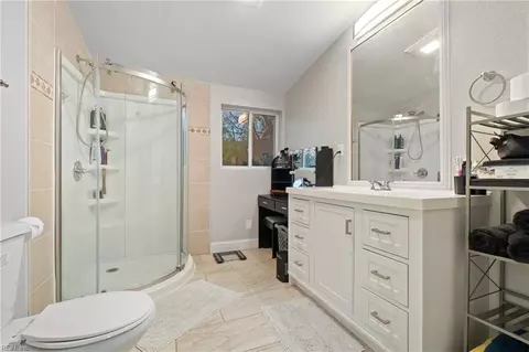 6933 Gregory Dr, Norfolk, VA 23513 photo 13