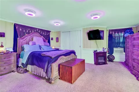 Bedroom - 484 Whealton Rd, Hampton, VA 23666 photo 1 of 4