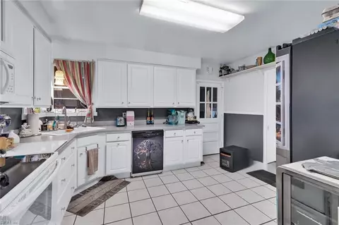 Kitchen - 484 Whealton Rd, Hampton, VA 23666 photo 1 of 1