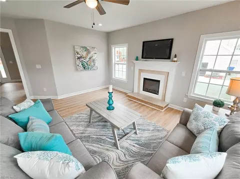 109 Ferguson Pl, Suffolk, VA 23435