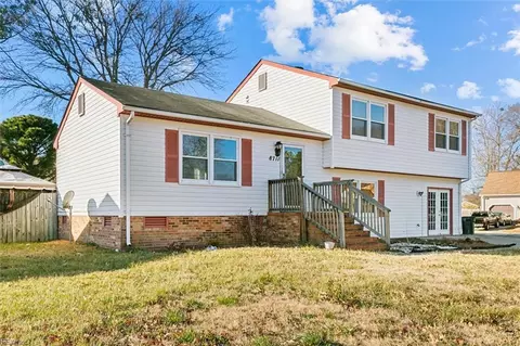 8711 Orcutt Ave, Hampton, VA 23666
