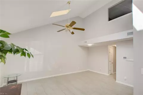 15 Evergreen Pl, Hampton, VA 23666 photo 4