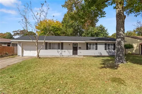644 Bethune Dr, Virginia Beach, VA 23452