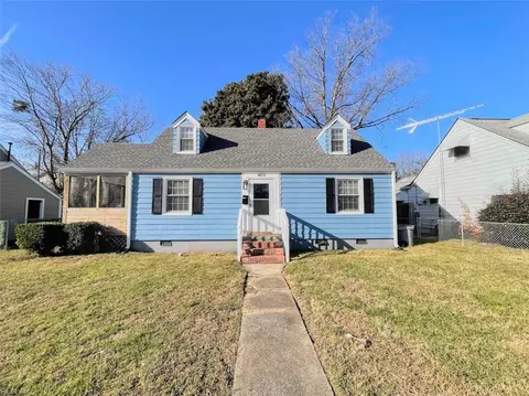 459 Algonquin Rd, Hampton, VA 23661