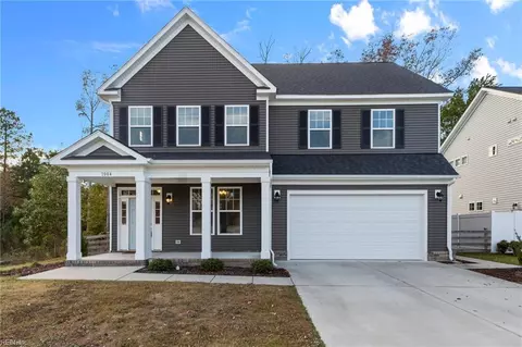 1004 Pernell Ln, Chesapeake, VA 23322
