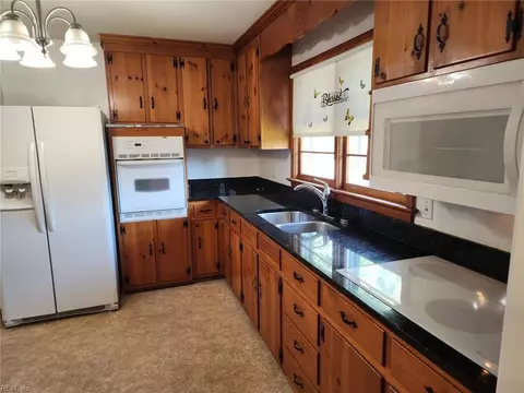 Kitchen - 4801 Threechopt Rd, Hampton, VA 23666 photo 1 of 1