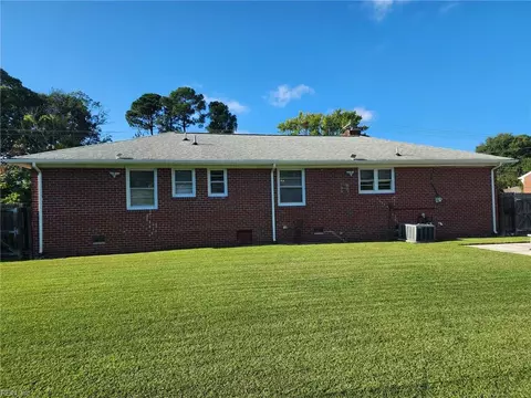 Exterior - 4801 Threechopt Rd, Hampton, VA 23666 photo 5 of 5