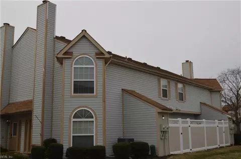 743 Harbor Springs Trl, Virginia Beach, VA 23462