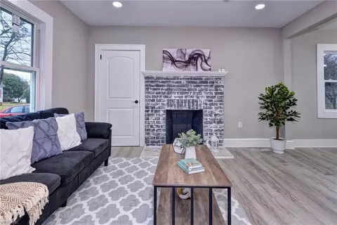 114 E Cummings Ave, Hampton, VA 23663 photo 12