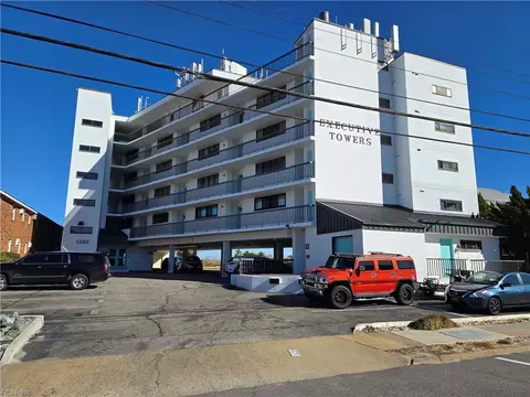 1222 E Ocean View Ave #403, Norfolk, VA 23503