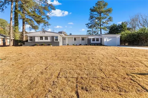 5208 Amherst Dr, Portsmouth, VA 23703