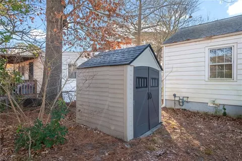 Exterior - 153 Chichester Ave, Hampton, VA 23669 photo 6 of 6