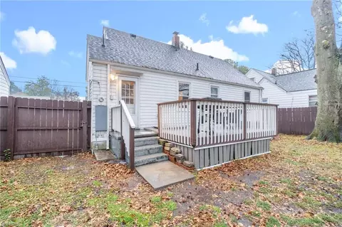 Exterior - 1108 Wright Ave, Chesapeake, VA 23324 photo 6 of 9