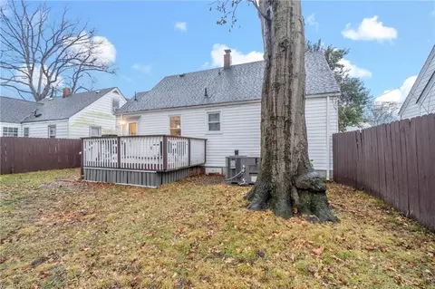 Exterior - 1108 Wright Ave, Chesapeake, VA 23324 photo 8 of 9