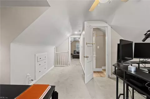 Entry Way - 1108 Wright Ave, Chesapeake, VA 23324 photo 3 of 3