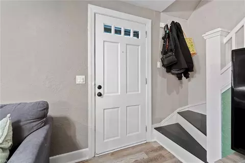 Entry Way - 1108 Wright Ave, Chesapeake, VA 23324 photo 1 of 3