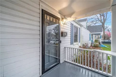 Exterior - 1108 Wright Ave, Chesapeake, VA 23324 photo 5 of 9