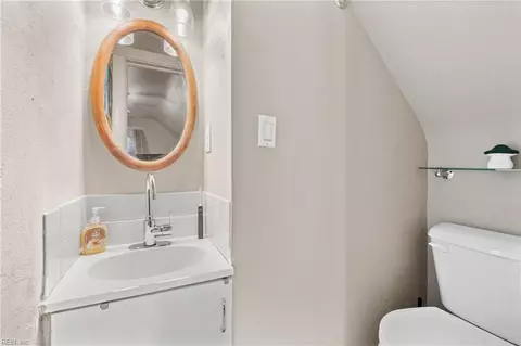 Bath - 1108 Wright Ave, Chesapeake, VA 23324 photo 3 of 3
