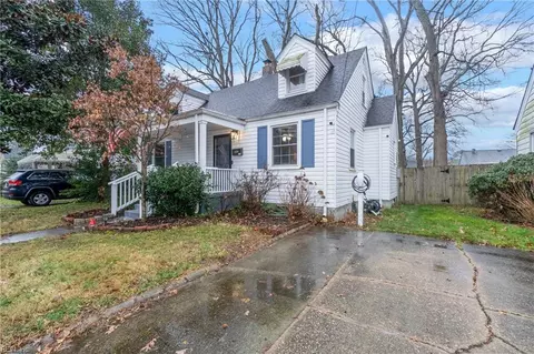 Exterior - 1108 Wright Ave, Chesapeake, VA 23324 photo 2 of 9