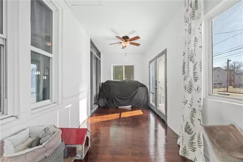 Entry Way - 701 E Pembroke Ave, Hampton, VA 23669 photo 6 of 6