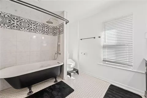 Bath - 701 E Pembroke Ave, Hampton, VA 23669 photo 2 of 2