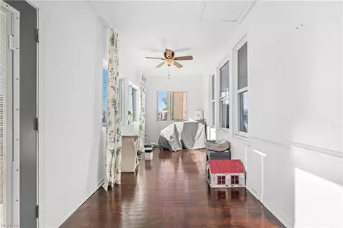 Entry Way - 701 E Pembroke Ave, Hampton, VA 23669 photo 5 of 6