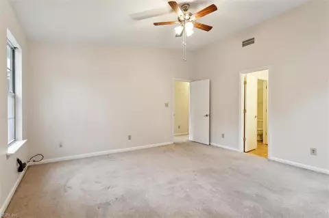 Bedroom - 14 Silk Tree Pl, Hampton, VA 23666 photo 2 of 6
