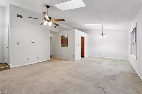 Living - 14 Silk Tree Pl, Hampton, VA 23666 photo 4 of 6
