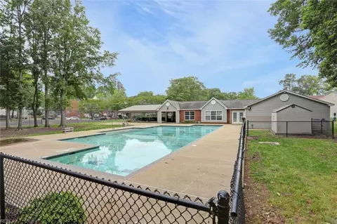 Exterior - 14 Silk Tree Pl, Hampton, VA 23666 photo 6 of 6