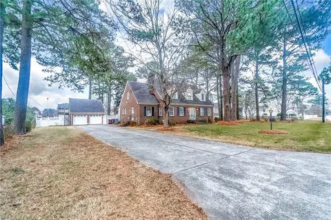 3799 Franklin St, Chesapeake, VA 23324