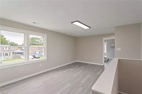 Living - 415 Shenandoah Rd, Hampton, VA 23661 photo 6 of 6