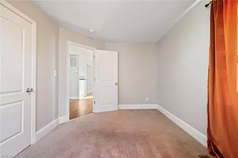 Bedroom - 35 Henry St, Hampton, VA 23669 photo 2 of 4