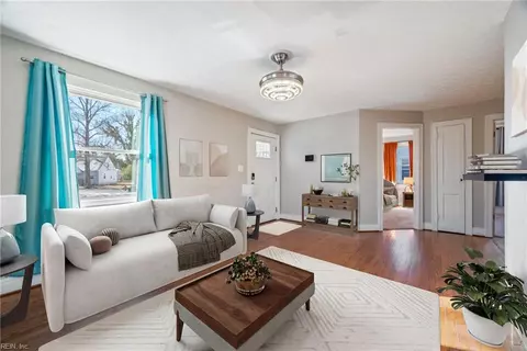 Living - 35 Henry St, Hampton, VA 23669 photo 1 of 4