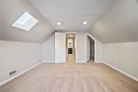 Entry Way - 35 Henry St, Hampton, VA 23669 photo 2 of 4