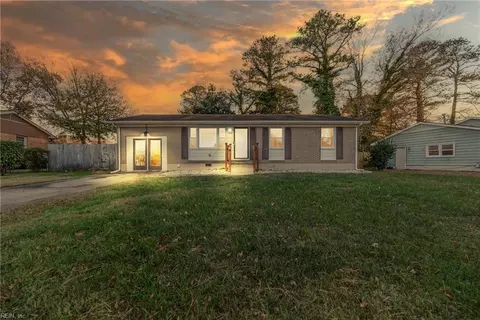 1209 Ross Dr, Portsmouth, VA 23701