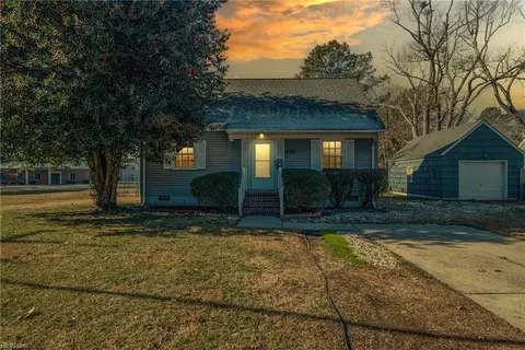 635 Harpersville Rd, Newport News, VA 23601