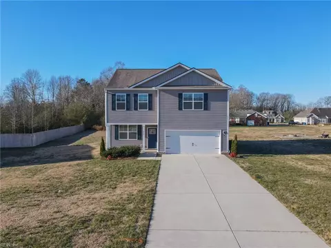 224 Kings Ln, Franklin, VA 23851
