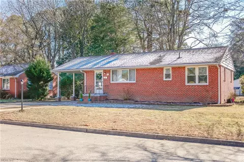 24 Minton Dr, Newport News, VA 23606