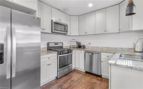 1616 Loren Cres, Portsmouth, VA 23701