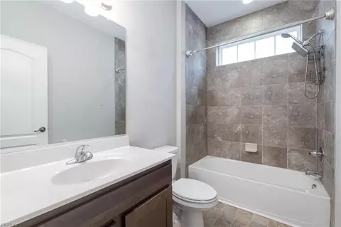 Bath - 315 Waterside Dr #40, Hampton, VA 23666 photo 1 of 3