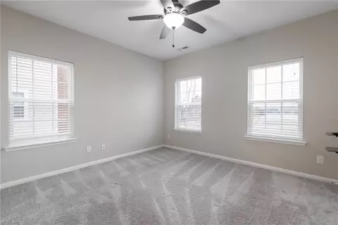 Bedroom - 315 Waterside Dr #40, Hampton, VA 23666 photo 1 of 5